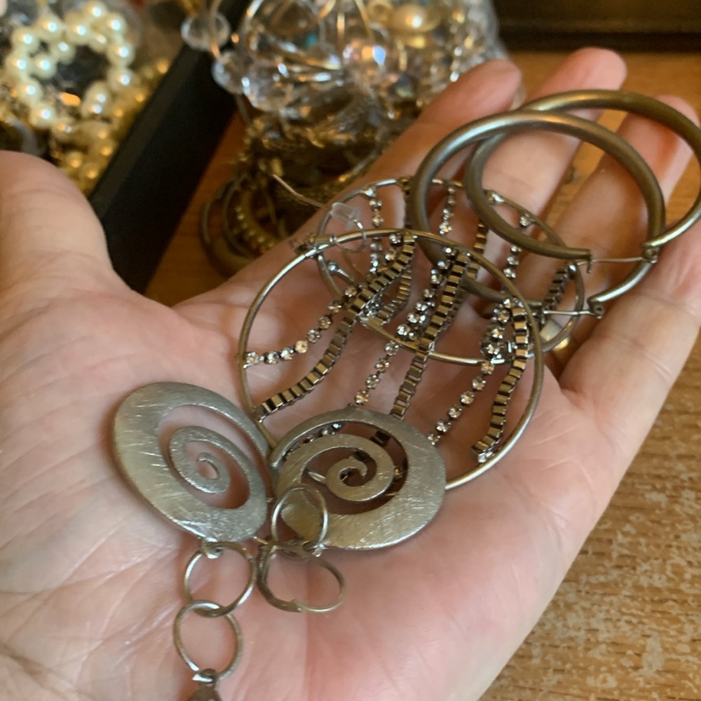 Huge pierced earring lot (SS) GREAT RESELLER POTENTIAL - Picture 7 of 13